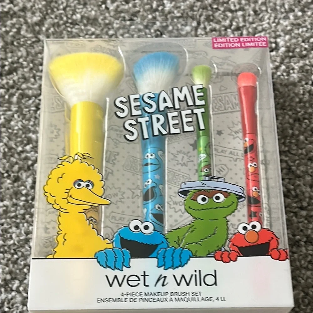 !! HOST PICK !! Wet Wild Sesame Street Makeup Collection